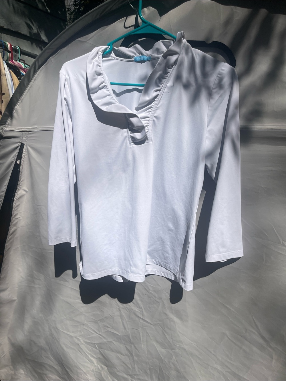 J. McLaughlin White Ruffle V-Neck Long Sleeve Top